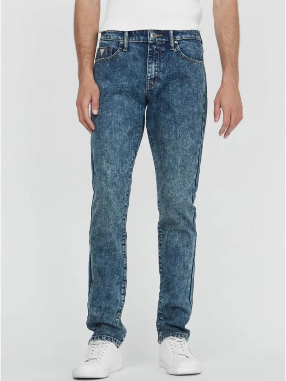 Guess Men’s Scotch Harold Skinny Jeans Medium Blue Wash Size  33X30